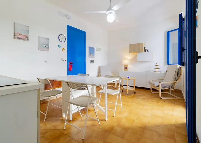 아파트 Heavenly Flat- *